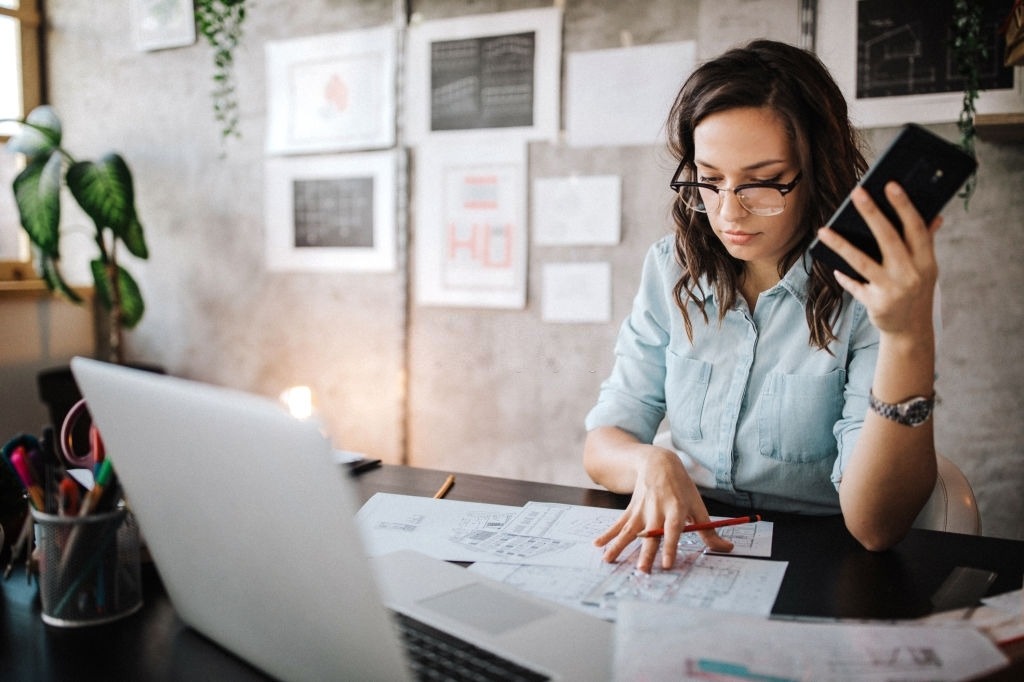 these habits hurt your business as Entrepreneur