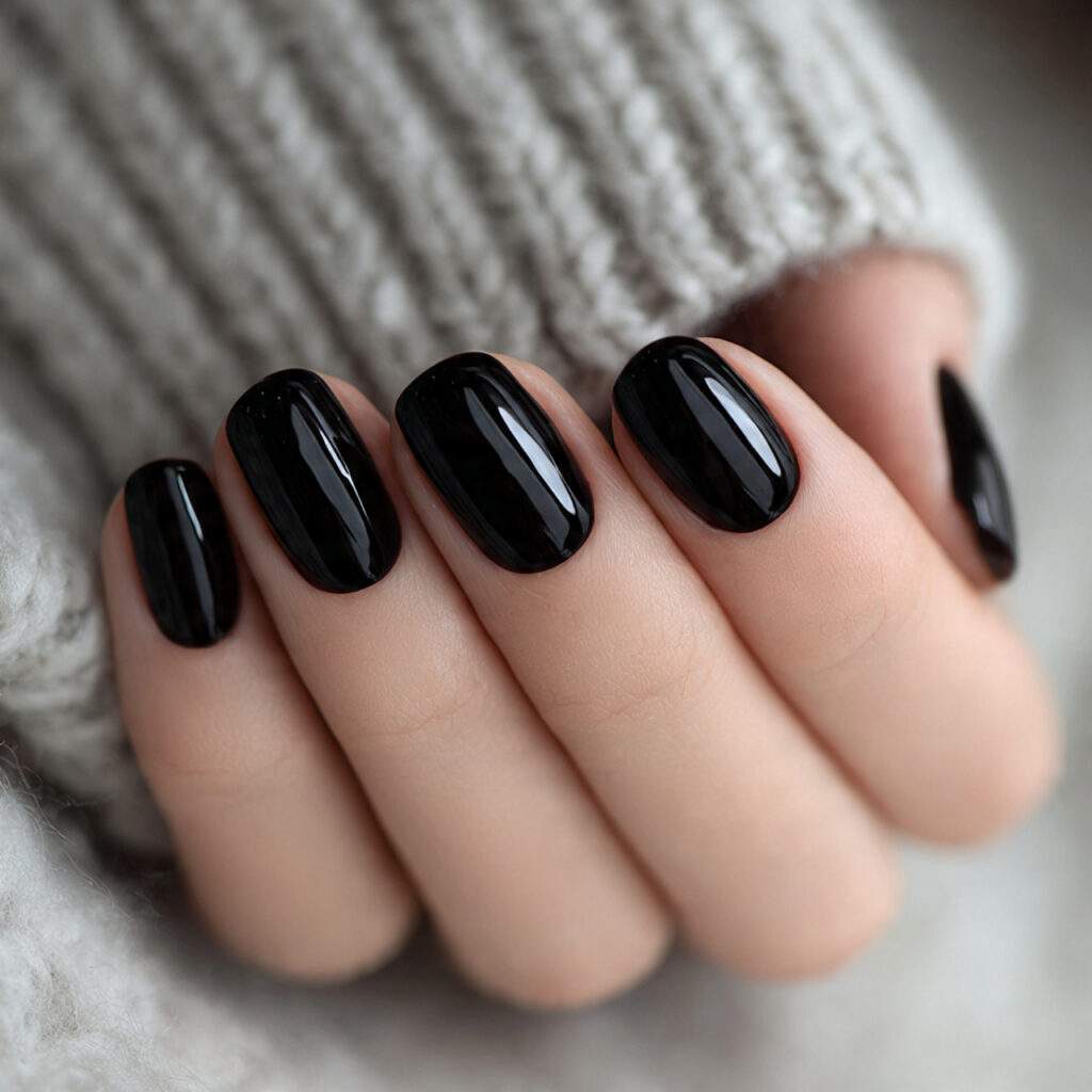 black short round nails balance bold color