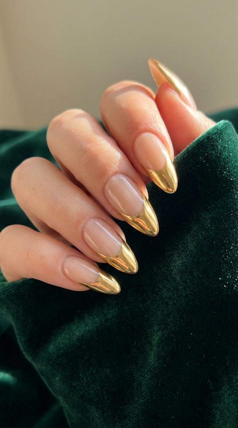 12 Trendy Gold French Tip Nail Art Design Inspirations