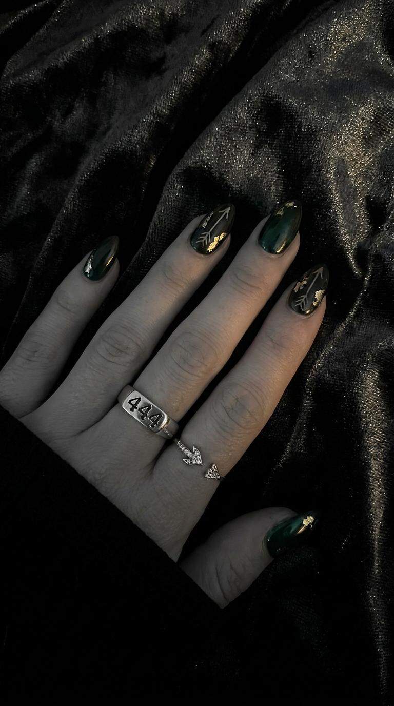 Crystal Accent Gothic Arrow